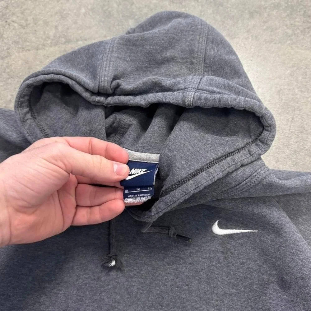 Vintage Nike Hoodie XL Boxy Cropped Gray Sweatshirt Athletic Essential X-Large